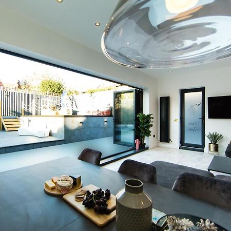 Rounton Villa By Maison Parfaite - Hot Tub - Sea Views - Parking Robin Hood's Bay Exterior photo